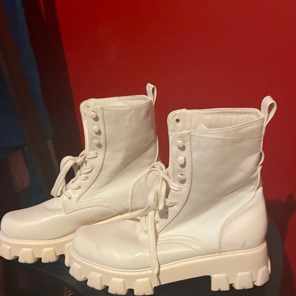 EGO Off White Combat Boots - Picture 1 of 9